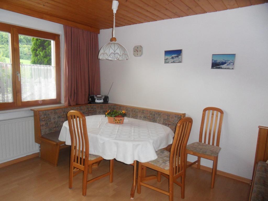 Apartmán Haus Konzett Dalaas Pokoj fotografie